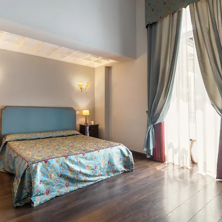 Decumani De Charme