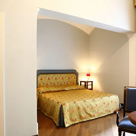 Ξενοδοχείο Decumani De Charme 4*
