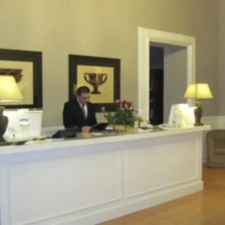 Decumani De Charme Hotel 4*