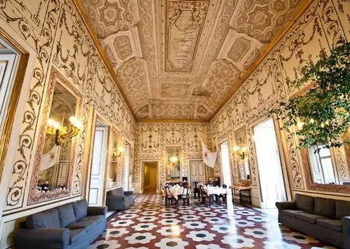 酒店 德库玛德尼查梅酒店 4*